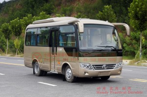 Dongfeng 19 ဆံ့ နိုင်ငံဖြတ်ဘတ်စ်- တင်ပို့ရန်အတွက် လုပ်ငန်းသုံး မြို့ပြနှင့် ကျေးလက်အလတ်စား ဘတ်စ်ကားများ- Dongfeng 4*2 19 ဆံ့ ဘတ်စ်ကားများ