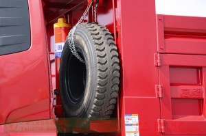 Dongfeng 210 HP Rear Dual Tire Special Off-road Truck–Dongfeng Flathead 4*2 Dump Truck–Off-road Truck Export Manufacturer