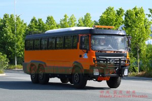 Dongfeng bus with bumper bar–Dongfeng 6*6 bus–210 hp city commuter bus–Dongfeng 21-seat bus