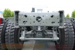 Dongfeng 8×4 High-Horsepower Off-Road Chassis—Manufacturer and Seller of Four-Axle Trucks—Authorized Distributor and Exporter of 10-Meter Chassis