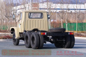 Dongfeng long head double-glass diesel truck chassis –EQ240 four-ton civilian off-road truck chassis–EQ2082 pointed Y25 off-road troop-carrying vehicle chassis