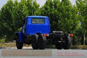 Dongfeng long head double-glass diesel truck chassis –EQ240 four-ton civilian off-road truck chassis–EQ2082 pointed Y25 off-road troop-carrying vehicle chassis