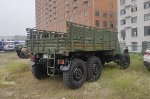 Dongfeng EQ2100 Six wheel drive flat head off-road truck