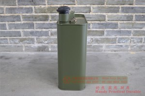 Dongfeng EQ2082 Six Drive Off-roa Truck Oil Drum