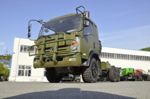 Dongfeng Six drive flat head new EQ2082 off-road chassis