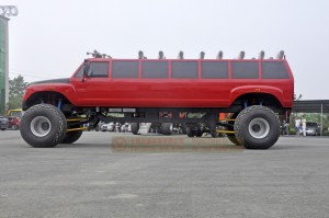 Four wheel drive Desert Off-road Surfing Vehicle