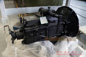 Dongfeng EQ2102 Six Drive Off-road Truck Gearbox