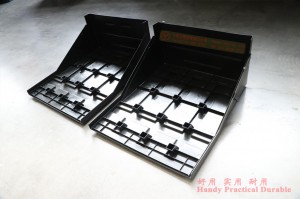Dongfeng EQ2070 Four Drive Off-road Truck Battery Cover