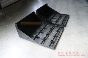 Dongfeng EQ2070 Four Drive Off-road Truck Battery Cover