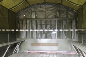 东风EQ2100六驱长头越野卡车