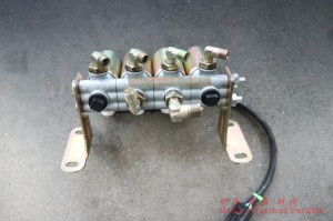 Dongfeng EQ2100 Six Drive Off-road Truck Quadruple solenoid valve