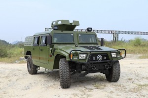 Four wheel drive Dongfeng off-road vehicle Protective Armored Vehicle