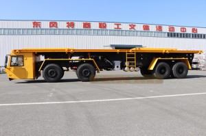 Four drive Low flat mine use Dump Truck