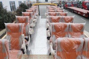 六驱沙漠越野冲浪车