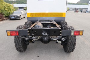 Six wheel drive engineering rescue vehicle chassis