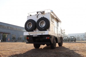 Dongfeng EQ2070 Four wheel drive Off-road Vehicle Modified RV