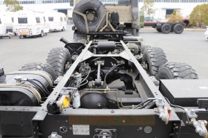 Dongfeng Six Drive EQ2102GJ Chassis