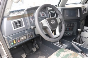 四驱CSK162东风越野车