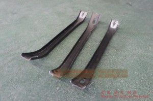 Dongfeng EQ2100 Six Drive Off-road Truck Auxiliary Fuel Tank Crossbeam