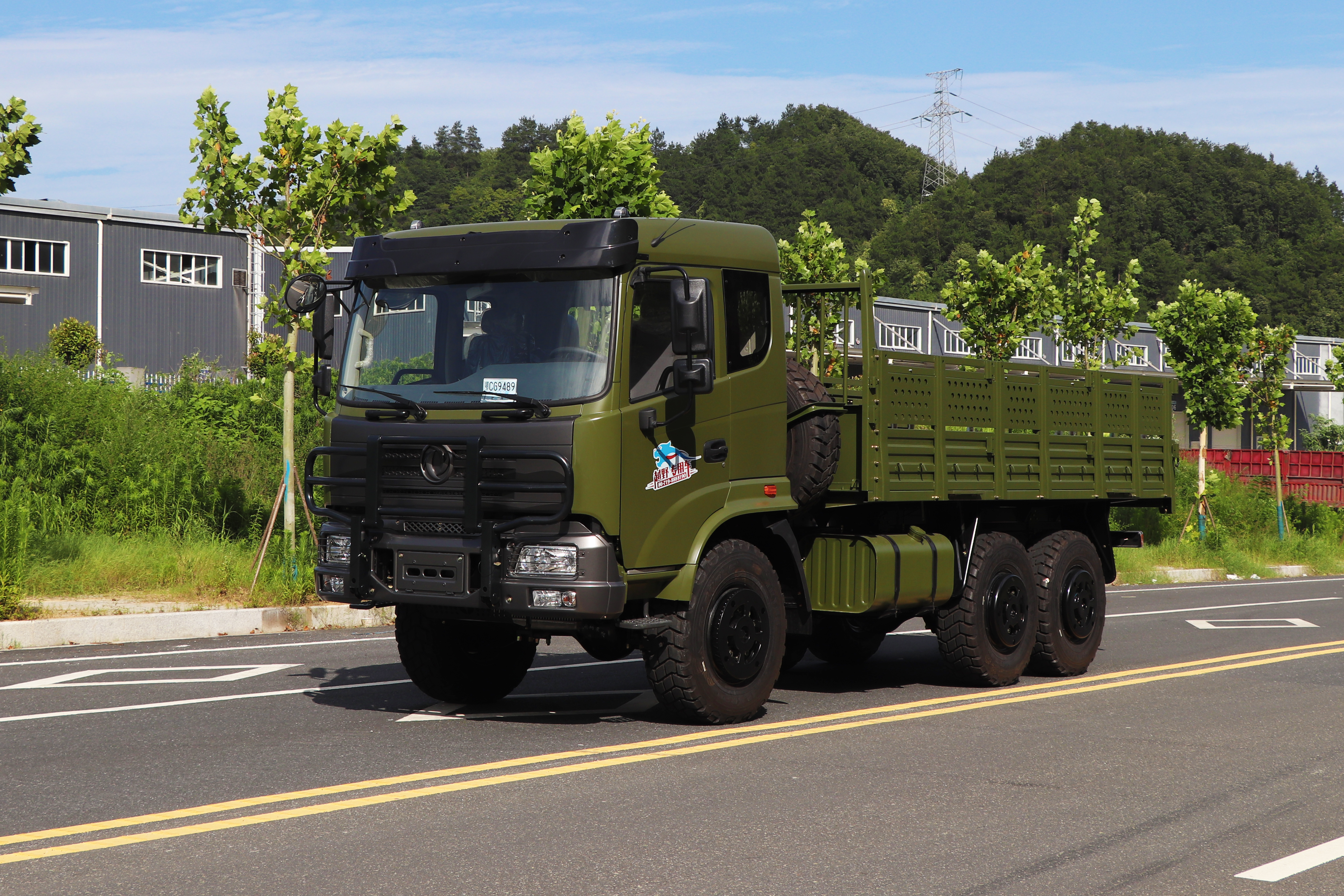 EQ2102越野卡车：强大的越野车型