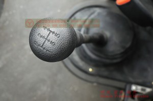 依维柯四轮驱动汽车底盘白色和绿色 4WD 4*4 越野车