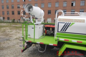 4×4 Dongfeng Greening Spraying  Multifunctional Vehicle