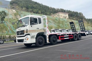 Dongfeng 8X4 Platform Vehicle