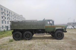 Dongfeng EQ2100 Six wheel drive flat head off-road truck
