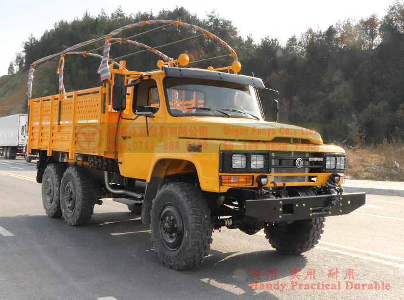 东风EQ2082 六轮越野自卸车