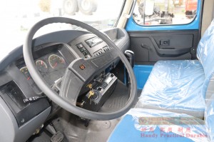 Dongfeng Four drive long-head dump truck