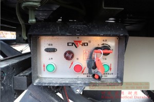 Dongfeng DF1180 ສີ່ລົດບັນທຸກ Off-road ຂັບກັບ Tailboard Hydaurlic