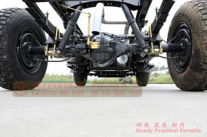 依维柯四轮驱动汽车底盘白色和绿色 4WD 4*4 越野车