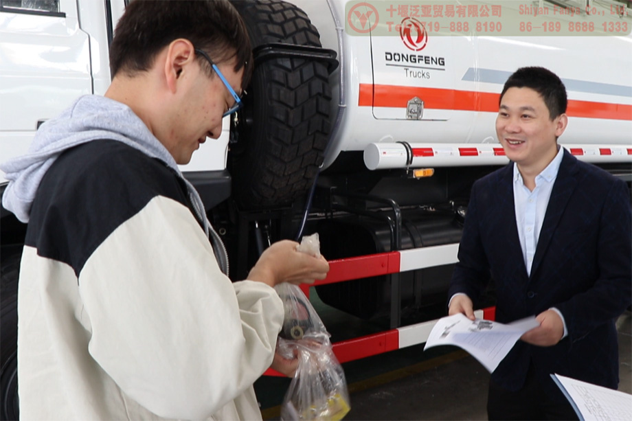 Live picture of Customer validate vehicle