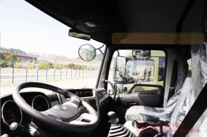 Dongfeng DF1180 ສີ່ລົດບັນທຸກ Off-road ຂັບກັບ Tailboard Hydaurlic